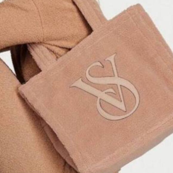 NEW Victoria's Secret Tan Sherpa Tote Bag Large Fur Tote Snap Closure VS Logo - Picture 13 of 13